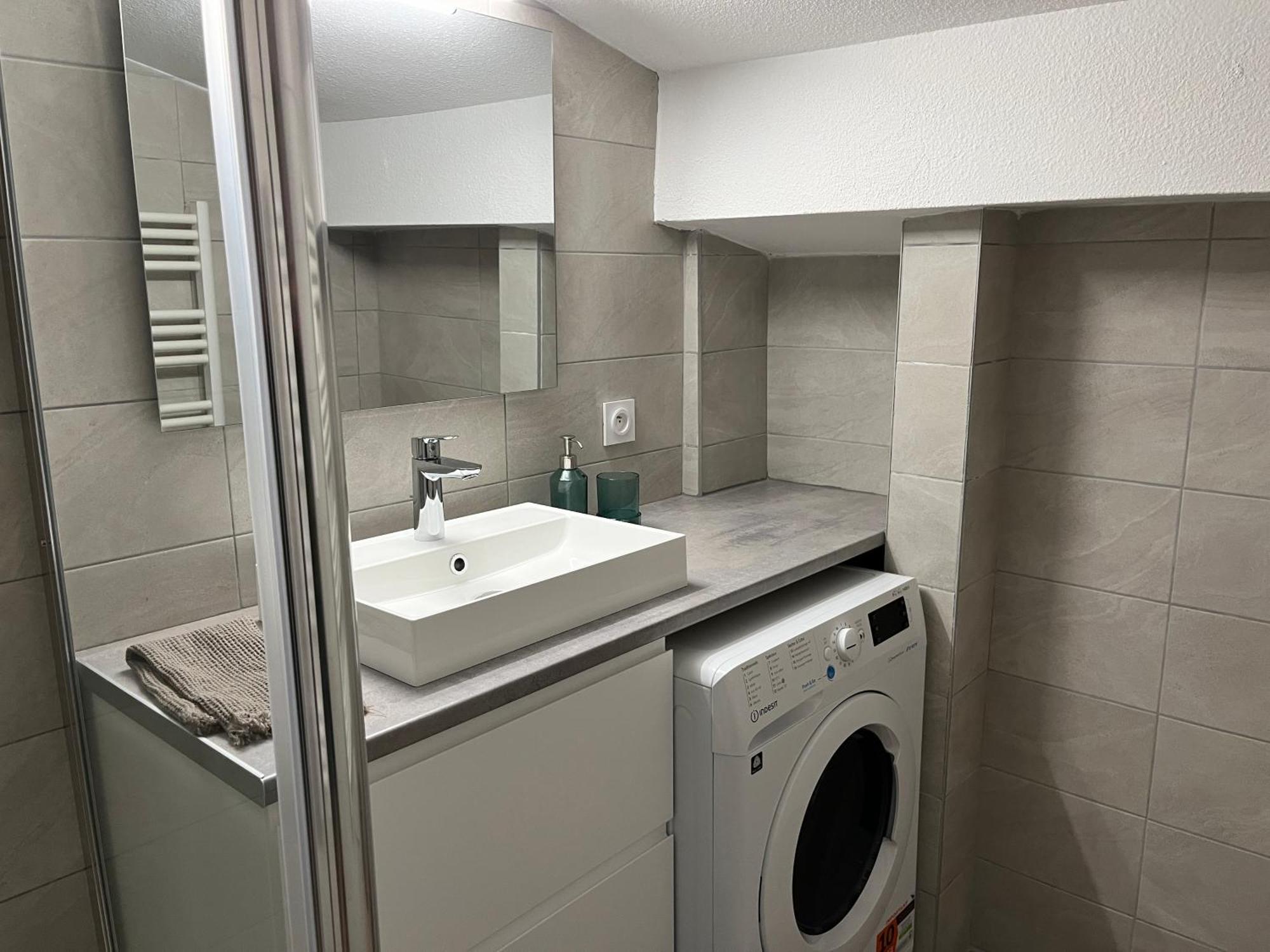 Appartement T3 Independant 라 가르드 외부 사진